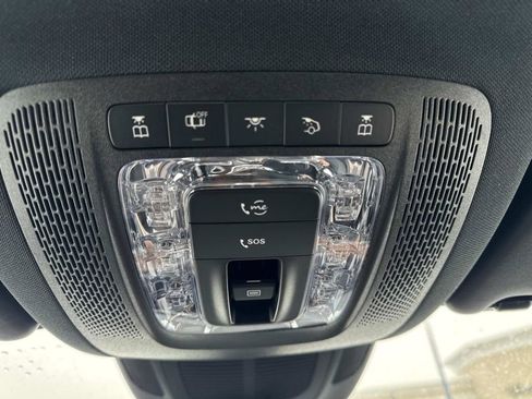 Certified 2025 Mercedes-Benz GLS 450 4MATIC image 22