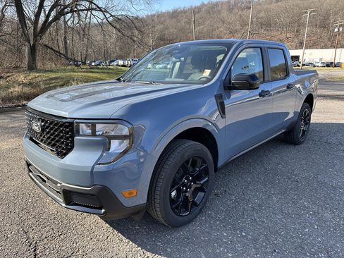 New 2025 Ford Maverick XLT w/ XLT Luxury Package image 2