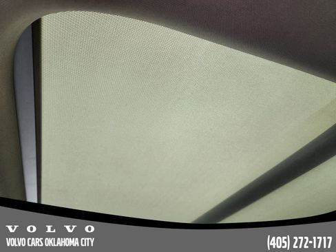 Certified 2025 Volvo XC90 B5 Core image 24