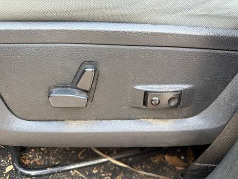 Used 2017 RAM 1500 Big Horn RWD image 8