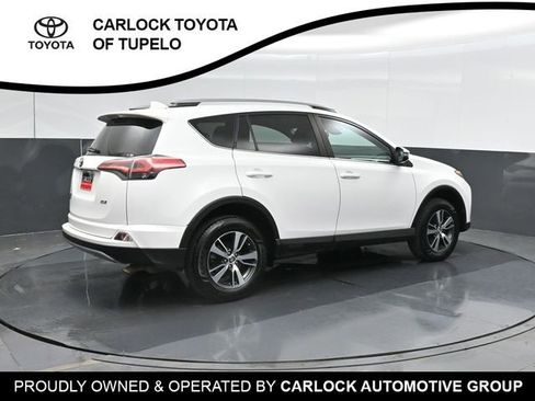 Used 2018 Toyota RAV4 XLE w/ Plus Extra Value Package FWD image 3