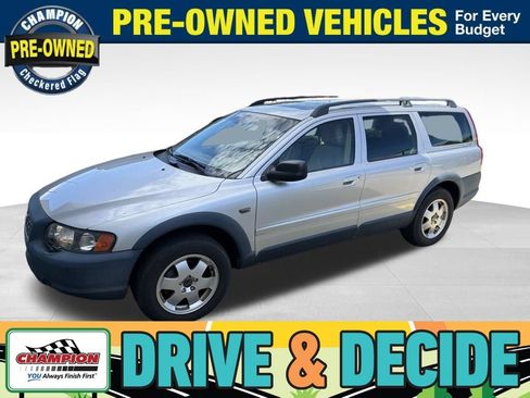 Used 2003 Volvo XC70 AWD/4WD image 1