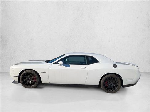 Used 2020 Dodge Challenger R/T image 2