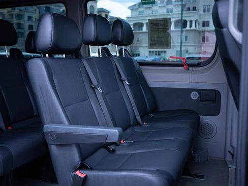 Used 2013 Mercedes-Benz Sprinter 2500 image 11