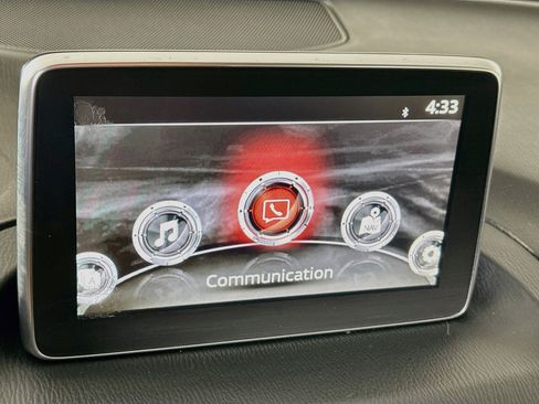 Used 2016 MAZDA MAZDA3 s Grand Touring FWD image 21