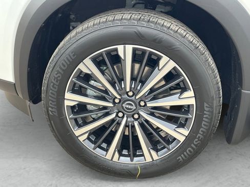 New 2026 Nissan Pathfinder Platinum image 23