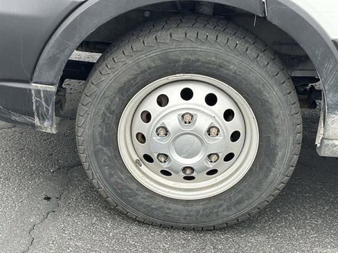 Used 2023 Ford Transit 250 Medium Roof AWD image 8