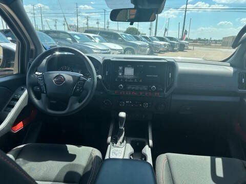 Used 2026 Nissan Frontier PRO-4X AWD/4WD image 10