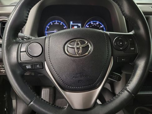 Used 2018 Toyota RAV4 XLE w/ Plus Extra Value Package AWD/4WD image 23