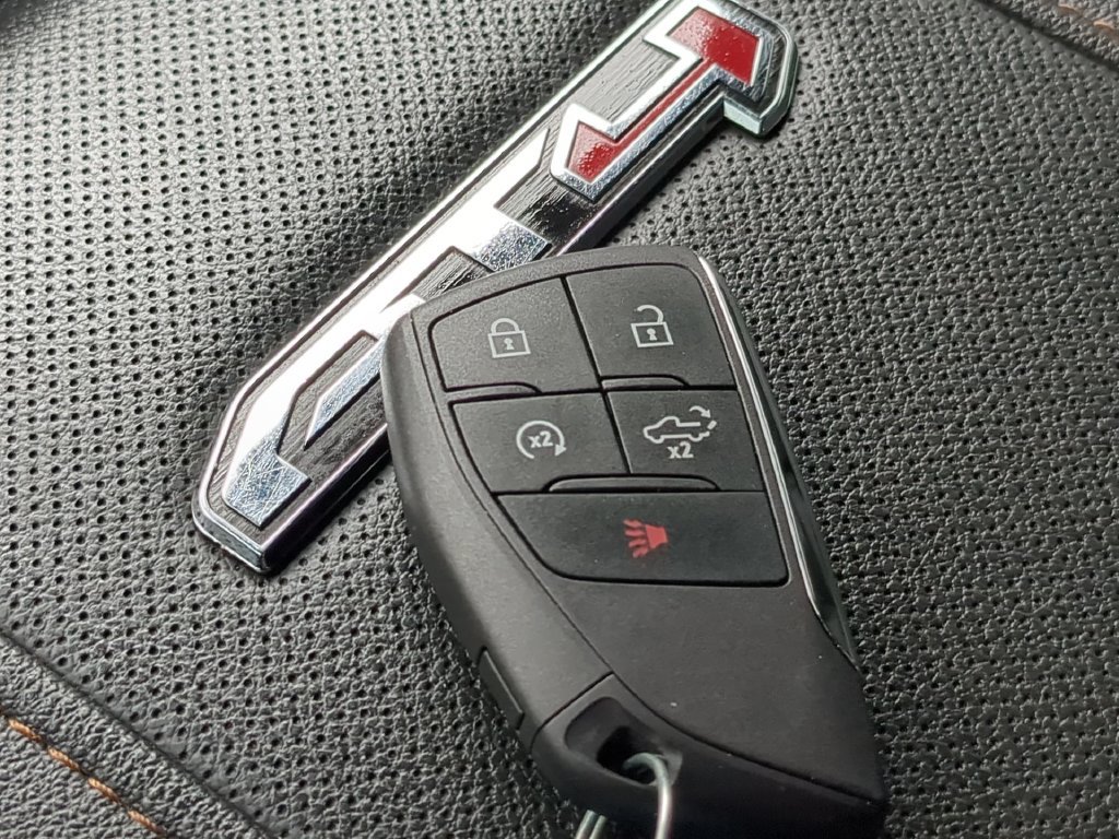 Used 2024 GMC Sierra 2500 AT4 w/ AT4 Premium Plus Package AWD/4WD image 39