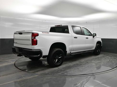 Used 2024 Chevrolet Silverado 1500 LT Trail Boss w/ Protection Package AWD/4WD image 7