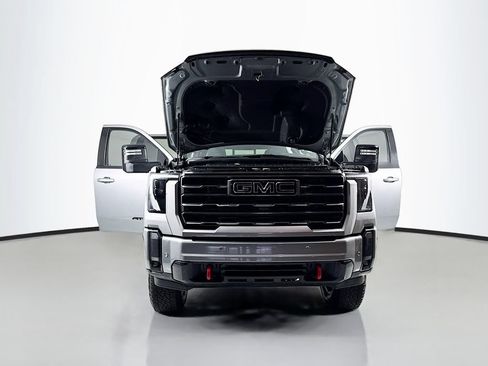 Used 2024 GMC Sierra 3500 AT4 w/ Technology Package AWD/4WD image 23