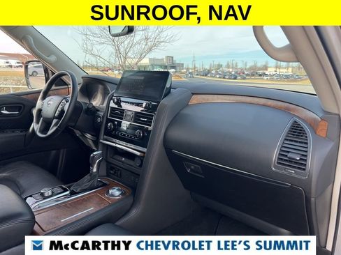 Used 2024 Nissan Armada SL image 27