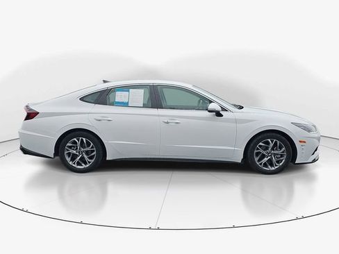 Used 2023 Hyundai Sonata SEL image 2