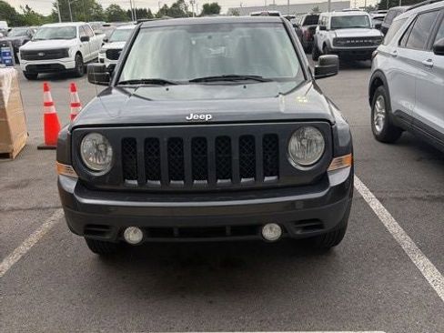 Used 2016 Jeep Patriot Sport w/ Power Value Group AWD/4WD image 15