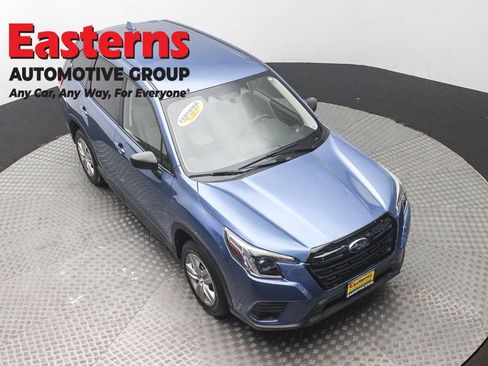 Used 2022 Subaru Forester AWD/4WD image 3