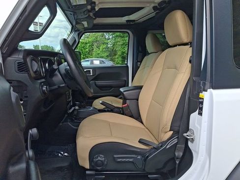 Used 2020 Jeep Wrangler Sport AWD/4WD image 13