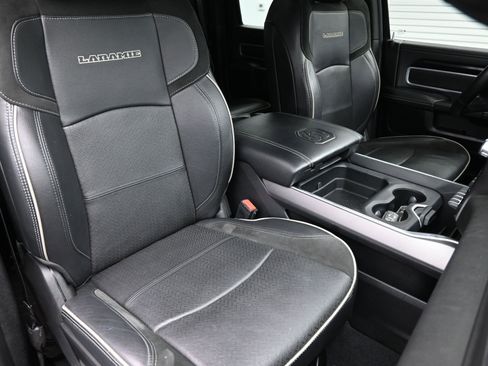 Used 2020 RAM 2500 Laramie w/ Night Edition image 41