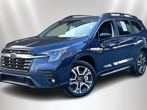 Certified 2025 Subaru Ascent Limited image 3