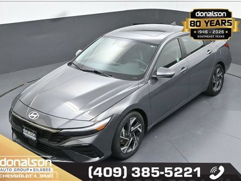 Used 2024 Hyundai Elantra Limited FWD image 19