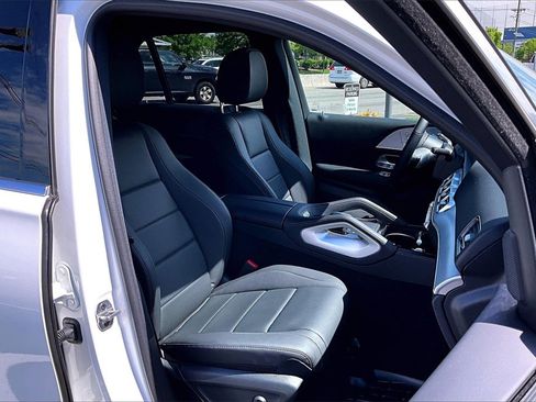 Used 2025 Mercedes-Benz GLE 350 4MATIC image 7