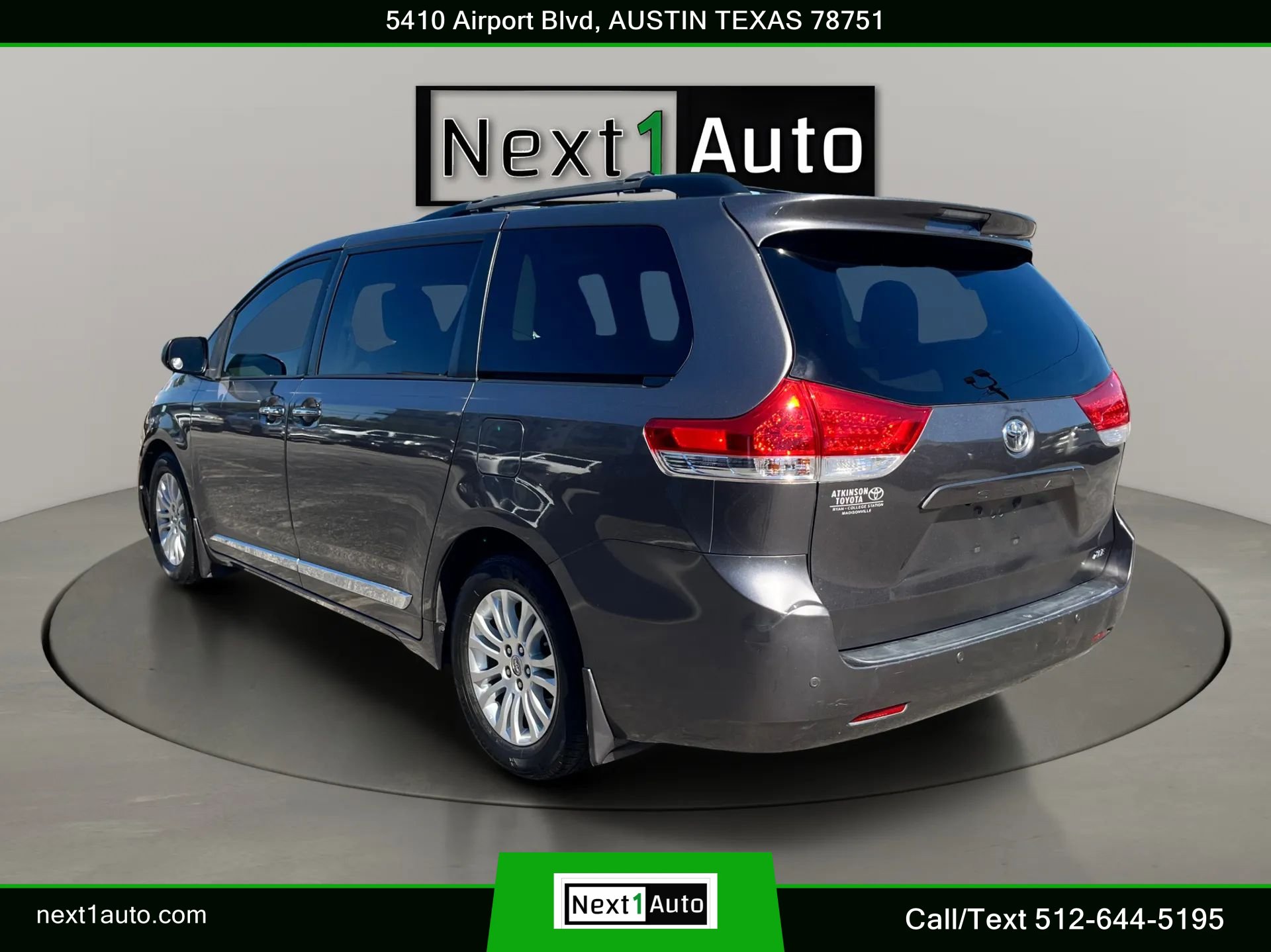 Used 2014 Toyota Sienna XLE w/ Entertainment Package FWD image 16