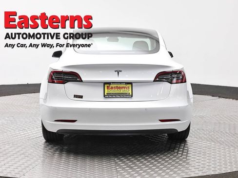 Used 2021 Tesla Model 3 Standard Range Plus RWD image 6