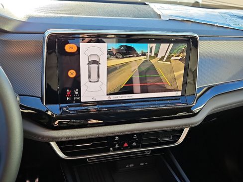 New 2026 Volkswagen Atlas Peak Edition image 17