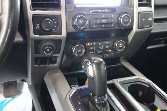 Used 2020 Ford F150 Lariat AWD/4WD image 23
