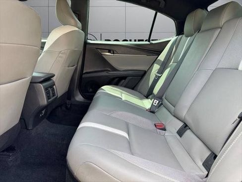 Used 2025 Toyota Camry SE w/ Convenience Package FWD image 46