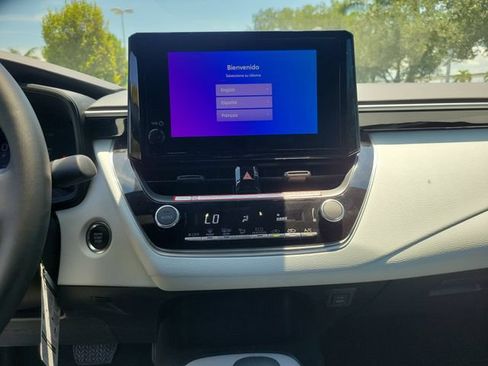 Used 2026 Toyota Corolla SE FWD image 19