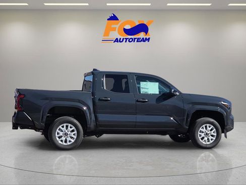 New 2026 Toyota Tacoma SR image 5