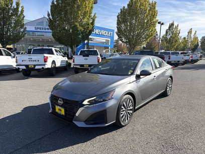 Used 2023 Nissan Altima 2.5 SV