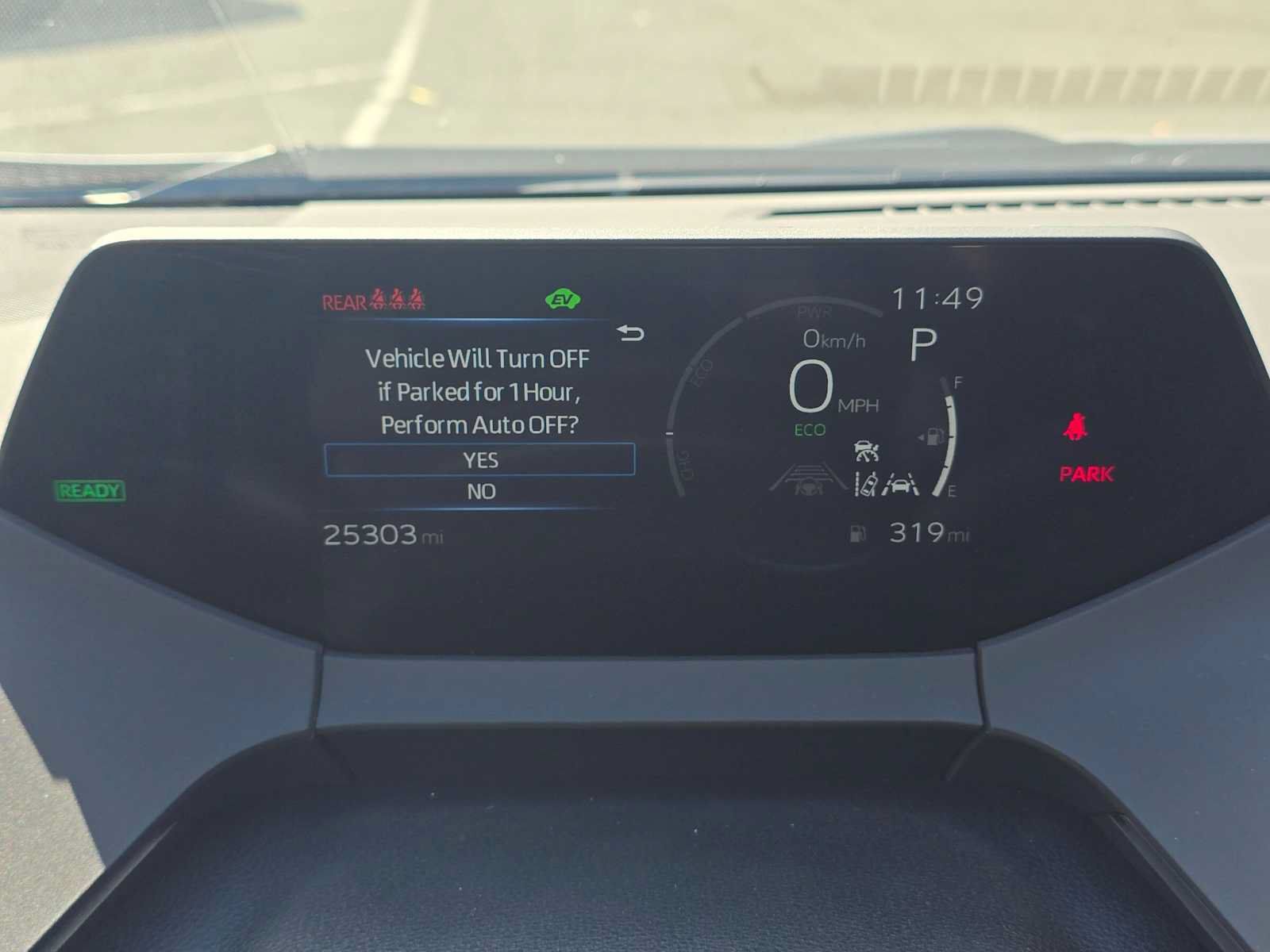 Certified 2025 Toyota Prius LE FWD image 25