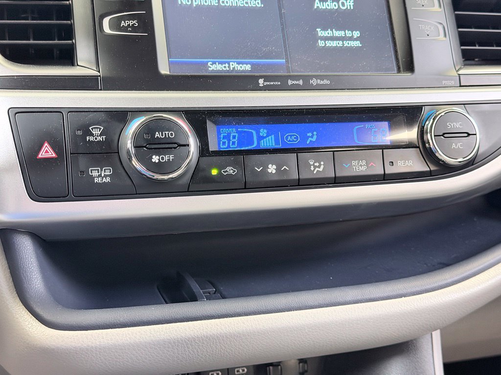 Used 2018 Toyota Highlander Plus AWD/4WD image 56