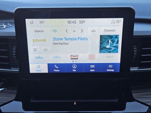 Used 2022 Ford Explorer Limited w/ Equipment Group 301A image 18