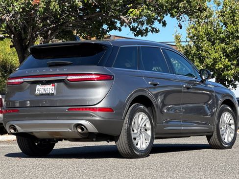 Certified 2022 Lincoln Corsair FWD image 4