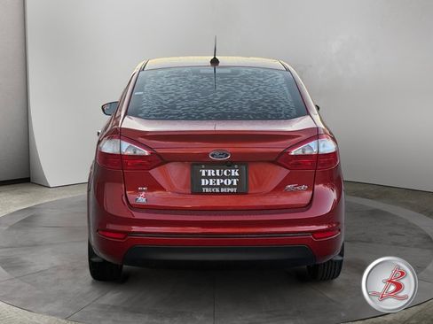 Used 2019 Ford Fiesta SE image 6