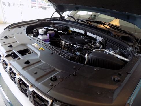 New 2026 Jeep Grand Cherokee L Limited RWD image 39