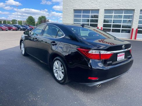 Used 2013 Lexus ES 350 w/ Luxury Pkg FWD image 4
