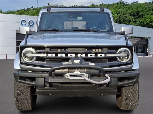 Used 2021 Ford Bronco Outer Banks image 2