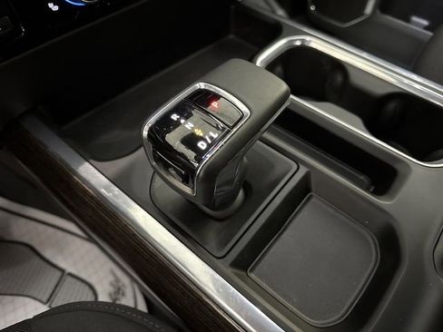 Certified 2024 GMC Sierra 1500 Elevation image 15