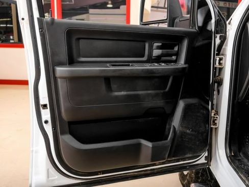 Used 2024 RAM 3500 Tradesman w/ Chrome Appearance Group AWD/4WD image 50