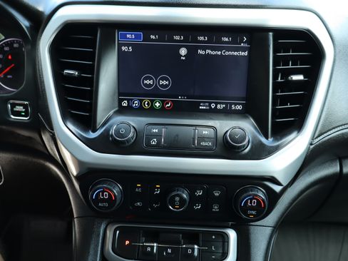 Used 2023 GMC Acadia SLE FWD image 46