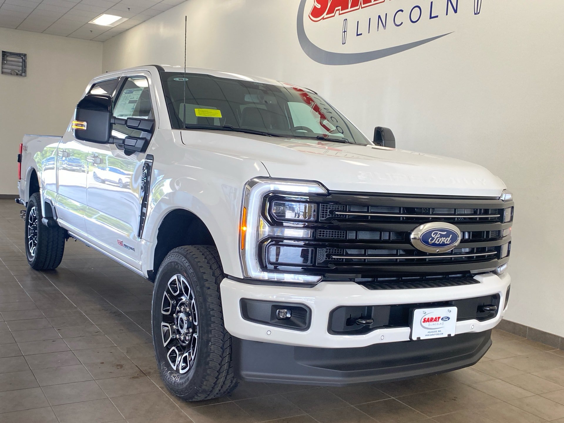New 2026 Ford F350 Platinum w/ FX4 Off-Road Package AWD/4WD image 2