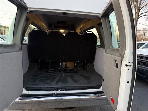 Used 2010 Ford E-250 and Econoline 250 Extended image 13