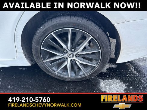 Used 2024 Toyota Camry SE image 15