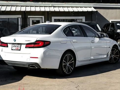 Used 2023 BMW 530e image 13