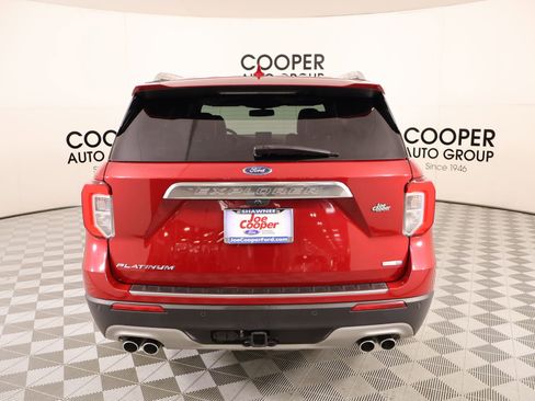 Used 2020 Ford Explorer Platinum w/ Premium Technology Package AWD/4WD image 24