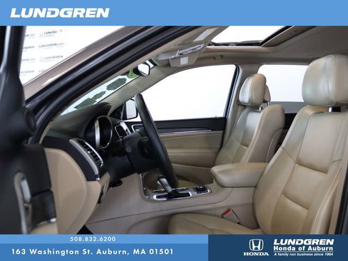 Used 2019 Jeep Grand Cherokee Limited image 12